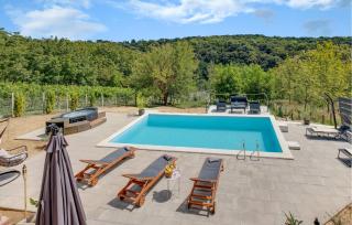 Stunning Home In Bjelovar - Maglenča - 9