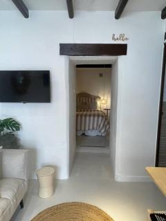 Cozy 1-Bdrm Apt in City Center - Alicante - 2