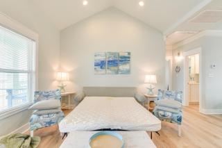 Hot Tub, Beach Access! Bay-View Gilchrist Retreat - 4