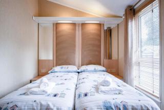 3 Manor Lodge - 2 Bedroom Lodge - Pendine - Pendine - 5