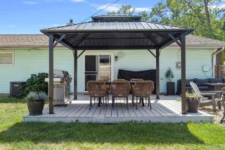 Aloha Beach House - Michigan City - 6