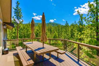 LX33 Lake Tahoe Villa with Gameroom Hot tub Sauna - 4