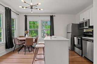Prime 3BR Unit Next To KU Med & Midtown - Westport - 1