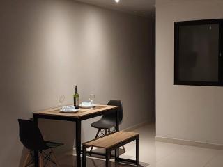 Apartamento amplio y moderno - 1