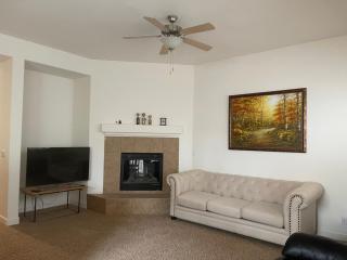 Comfort and Style Queen bedroom - 2