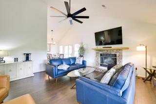 Dock and Fire Pit Waterfront Lake Martin Retreat! - Dadeville - 8