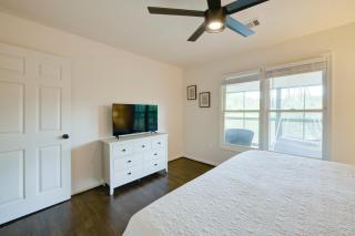 Dock and Fire Pit Waterfront Lake Martin Retreat! - Dadeville - 1