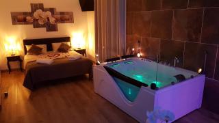 Love room jaccuzi - Puisserguier - 9