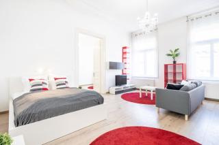 Bright & Large apartment at TOP Location - Budapest - 0