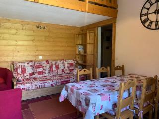 Duplex classique 6/7 pers, balcon, Les Menuires - FR-1-452-36 - 0