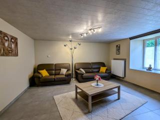 Campagne, confort moderne : Grand appartement rénové pour 8 pers. avec terrasse et jardin spacieux - FR-1-585-135 - 4