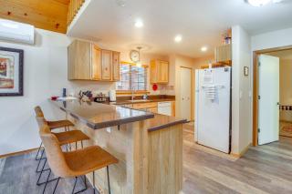 4 Mi to Lake Pet-Friendly Cabin in Pinetop - Pinetop - 3