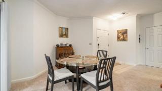 Cozy 1-BR apartment with a seasonal pool - Charlotte - 8