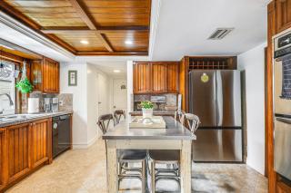 Sun-Soaked Pompano Beach Home with Private Pool! - Pompano Beach - 2