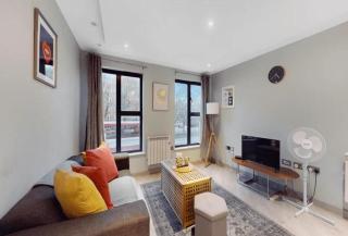 Apartment - Sleeps 2 - Near Tube Stn - London - 1