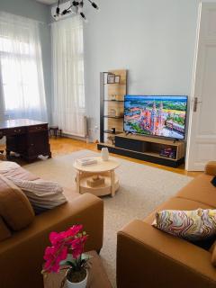 Gaudi Apartman - Szeged - 0