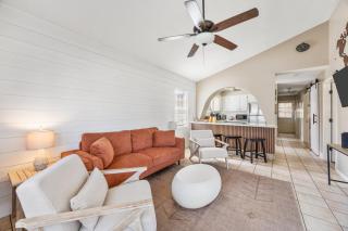 Feel at Home a 3 Minute Walk from the Beach - Myrtle Beach - 4