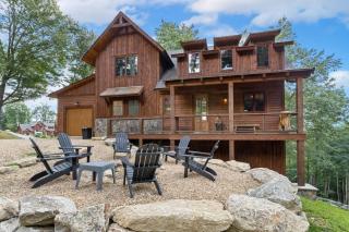 The Bearly Inn at Eagles Nest - 0