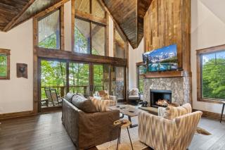 The Bearly Inn at Eagles Nest - 9