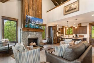 The Bearly Inn at Eagles Nest - 5