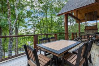 The Bearly Inn at Eagles Nest - 1