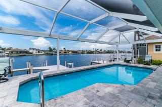 Waterfront 3 Bed I Wide Water Views I Heated Pool - 9