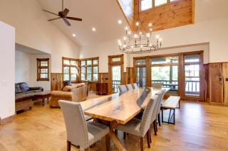 Sprawling Minnesota Home with On-Site Lake Access - 4