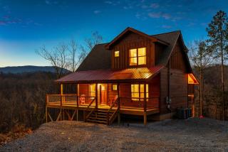 Smoky Mountain Escape Views Hot Tub Games - 0