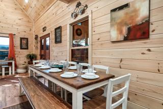 Cozy Smokies Cabin Hot Tub, Game Room & Views - Pigeon Forge - 5