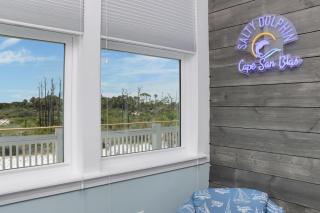 Salty Dolphin by Pristine Properties Vacation Rentals - Oak Grove - 9