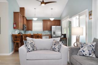 Salty Dolphin by Pristine Properties Vacation Rentals - Oak Grove - 5