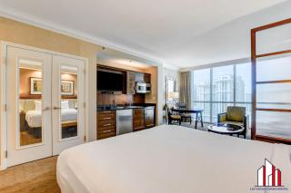 MGM Signature-25-611 Strip View Jacuzzi Studio - Las Vegas - 9