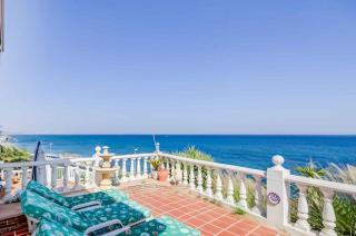 Charming Townhouse in El Faro, Spain, Stunning Sea View & Community Pool - Fuengirola - 7