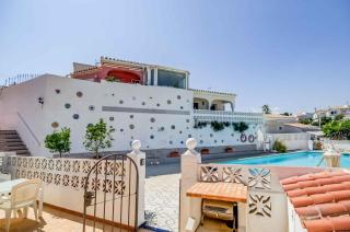 Charming Townhouse in El Faro, Spain, Stunning Sea View & Community Pool - Fuengirola - 1