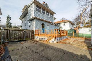 Unit 1 at Oilgate at Oakdale - Akron - 8