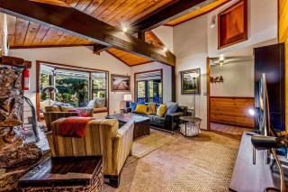 Secluded Tahoe Retreat Near Trails and Beach - Carnelian Bay - 6