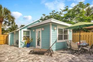 Coastal Cottage - Just 7 Minutes to the Beach and Downtown! - Lake Worth - 9