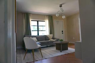 Modern Oasis, King Bed Pet Friendly 10m to Beach - Fort Lauderdale - 4