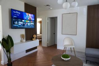 Modern Oasis, King Bed Pet Friendly 10m to Beach - Fort Lauderdale - 6