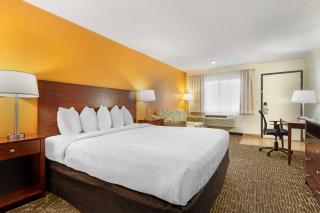 Sonoma Winegrower's Inn - Rohnert Park - 5