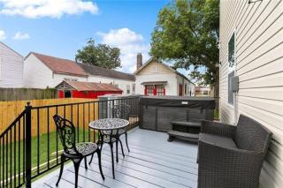 Luxury 6BR Oasis near French Qtr - New Orleans - 8
