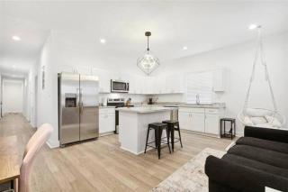Luxury 6BR Oasis near French Qtr - New Orleans - 5