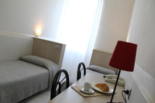 Hotel Due Giardini - Milan - 9