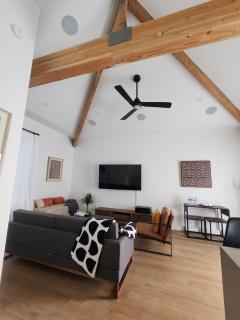 Ladera Retreat near Sofi Stadium, LAX, Beach - 1