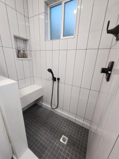 Ladera Retreat near Sofi Stadium, LAX, Beach - 3