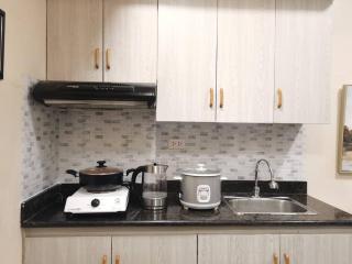 2BR Charming Condo near Session road and Sm Goshenland Towers - Baguio - 6