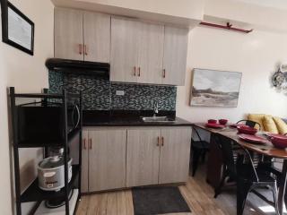 2BR Charming Condo near Session road and Sm Goshenland Towers - Baguio - 5