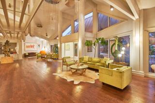 Ashland Hills Hotel & Suites - 9