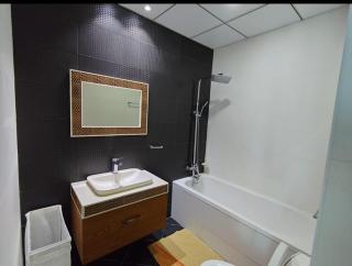 Suit Appartment - Dubai - 1