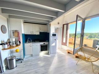 Appartement lumineux à 4 min de la plage avec terrasse, parking privé et WIFI ! - FR-1-239-999 - 4